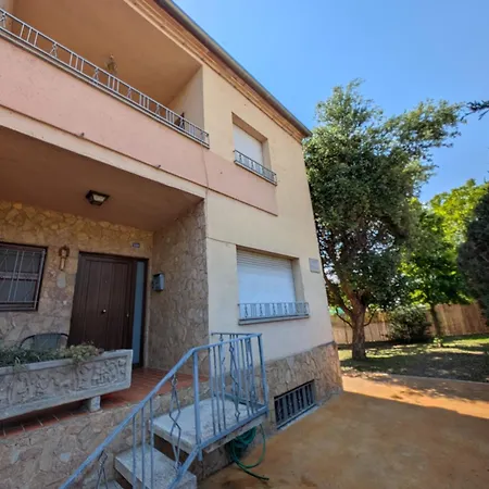 Casa Adossada - Ideal Per A Famílies Amer